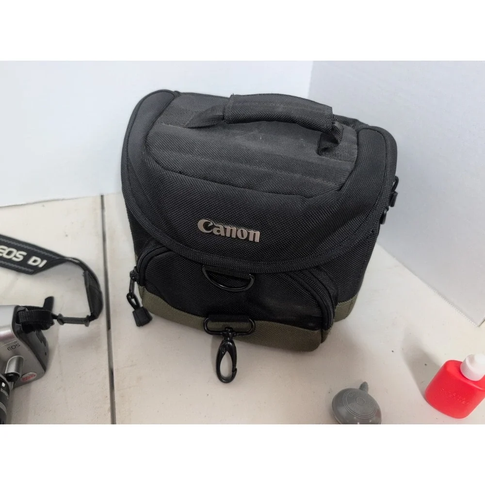 Canon EOS DS6041 6.3MP Digital SLR Camera With Camera Bag And Accessories